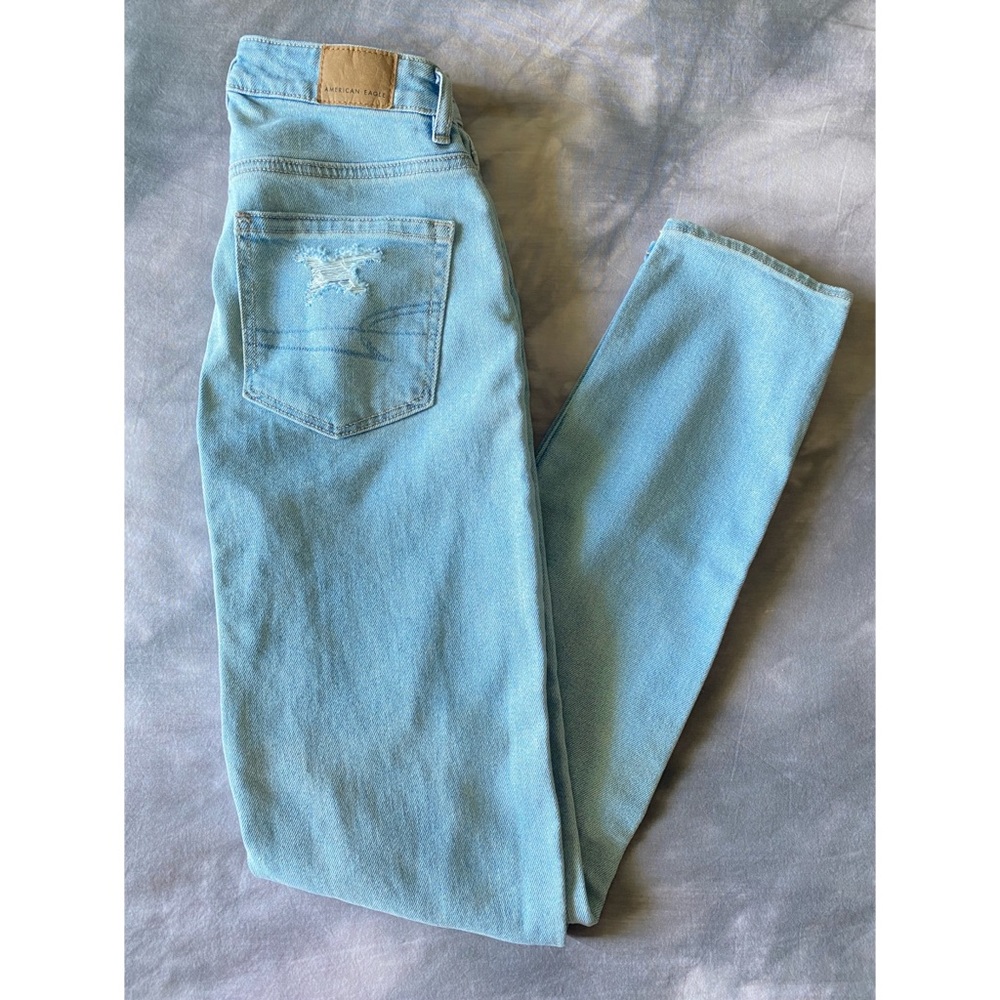 NWT AE Crossover Waist Mom Jeans 2 X-Long